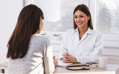 Встреча врача с пациентом - Квинмед